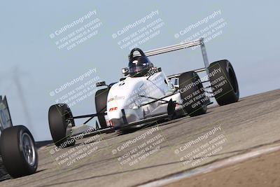 media/Oct-26-2025-CalClub SCCA (Sun) [[8ce1e69566]]/Group 3/Grapevine/